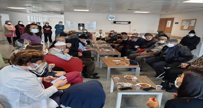 Seydişehir Devlet Hastanesi Başhekimi Cingöz, diyaliz hastalarının taleplerini dinledi