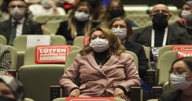 Türkiye'nin ilk NFT dersi Ankara Üniversitesi Güzel Sanatlar Fakültesinde verildi