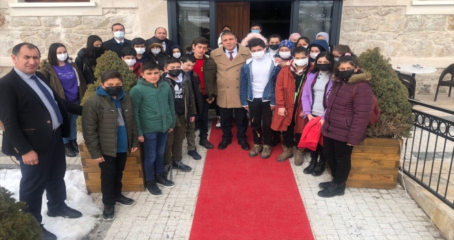 Ulaş Kaymakamı, öğrencilerle 