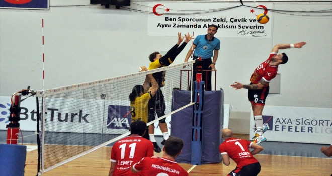Voleybol: AXA Sigorta Efeler Ligi