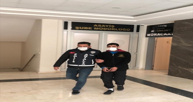 Antalya'da çaldığı telefonu satmaya çalışırken yakalanan zanlı tutuklandı