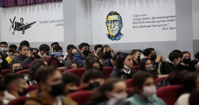 Başkan Çolakbayrakdar, lise öğrencileriyle bir araya geldi