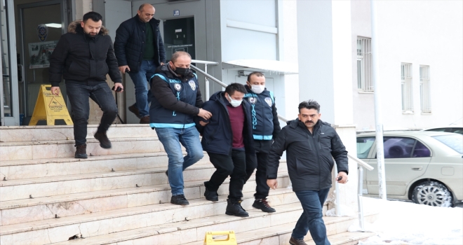 Çalıştığı bankadan 140 bin avro çalan zanlı Kayseri'de alışverişte yakalandı