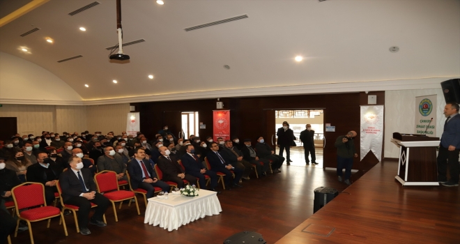 Çankırı Valisi Ayaz çiftçilerden üretim beklediklerini söyledi 