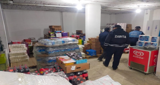 Hüyük'te zabıta ekipleri marketlerde sıvı yağ denetimi yaptı