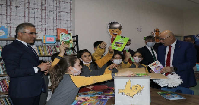 İl Milli Eğitim Müdürü Teltik'ten kitap kampanyasına davet