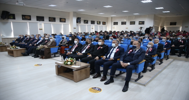 Kayseri'de İstiklal Marşı'nın Kabulü ve Mehmet Akif Ersoy'u Anma Günü etkinliği yapıldı