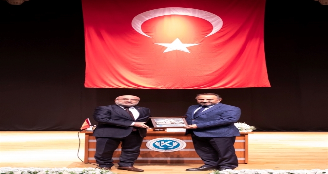 Kayseri Üniversitesinde Çanakkale Deniz Zaferi'nin 107. yıl dönümü dolayısıyla program düzenlendi