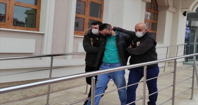 Konya'da kayınvalidesini öldürüp karısını yaralayan zanlı tutuklandı