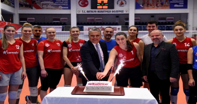 Muratpaşa Belediyesi voleybol takımı, Sultanlar Ligi'ne çıkmayı hedefliyor