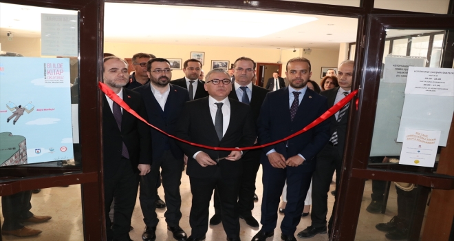 Niğde'de karma kitap sergisi açıldı