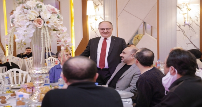 Sivas Belediye Başkanı Bilgin, 14 Mart Tıp Bayramı dolayısıyla hekimlerle buluştu