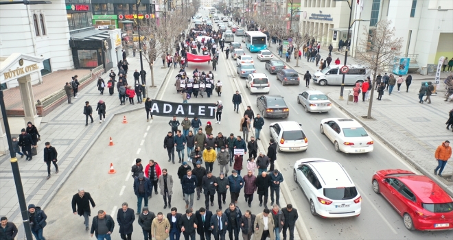 Sivas'ta Muhsin Yazıcıoğlu anısına yürüyüş düzenlendi