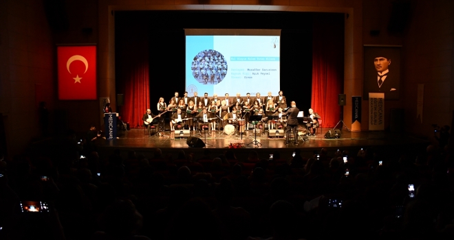 Sivas'ta sağlık çalışanlarından 