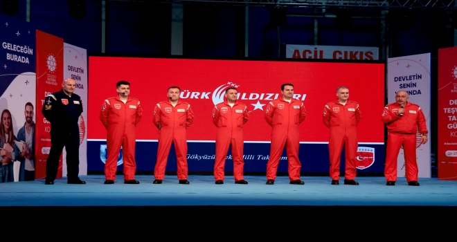 Türk Hava Kuvvetleri akrobasi timi Türk Yıldızları gençlerle buluştu