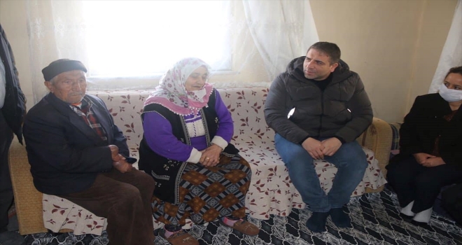 Ulaş Kaymakamı Baş'ın köy ziyaretleri devam ediyor
