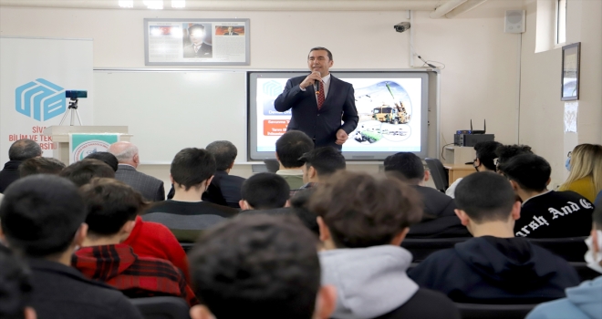 Üniversite adaylarına Sivas Bilim ve Teknoloji Üniversitesi tanıtıldı
