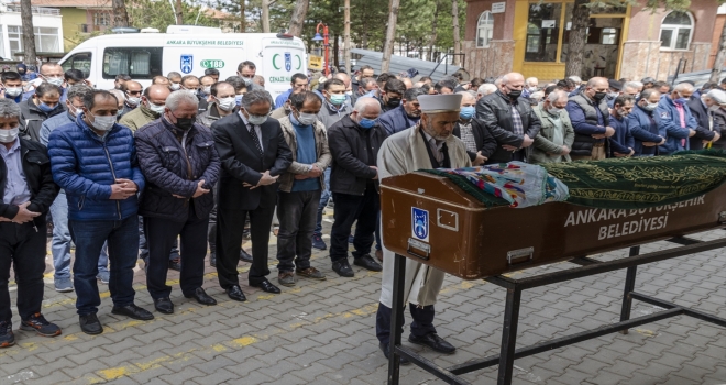 Ankara'da trafik kazasında yaralanan öğrenci, tedavi gördüğü hastanede yaşamını yitirdi
