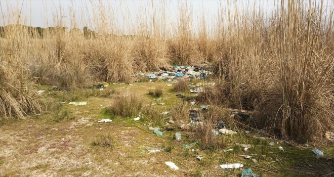 Antalya'da atıkları doğaya dökülen işletme hakkında adli ve idari işlem başlatıldı