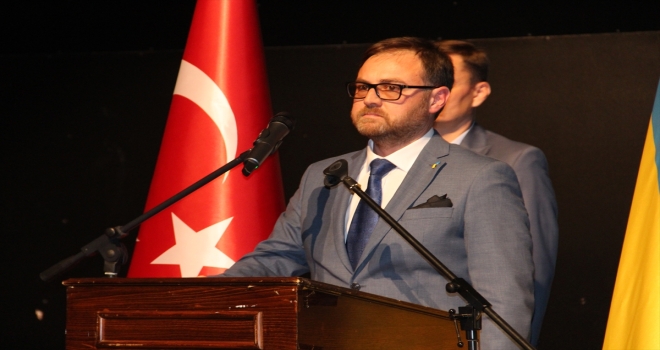 Antalya'da Ukrayna vatandaşlarına yönelik yardım konseri düzenlendi