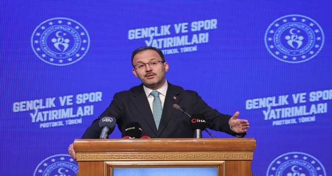 Bakan Kasapoğlu, Elazığ'a yapılacak spor yatırımlarının protokol imza töreninde konuştu: