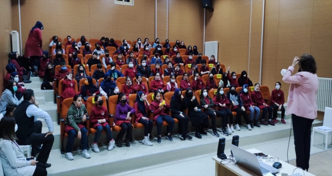 Beypazarı Şehit Mehmet Çifci İmam Hatip Ortaokulunda 
