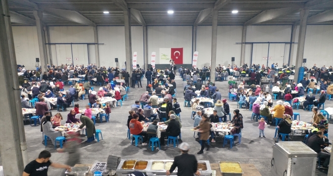 Çumra Şeker fabrikasında çalışanlar iftarda bir araya geldi