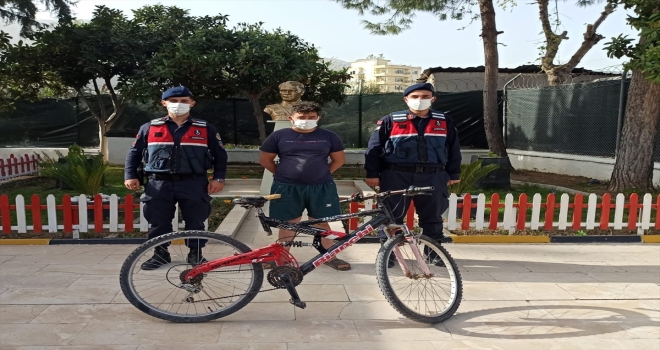Finike'de bisiklet çaldığı iddia edilen kişi yakalandı