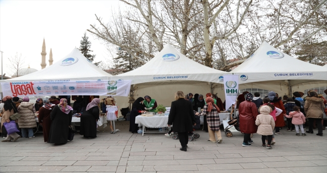 İHH yetimler ve ihtiyaç sahipleri yararına kermes açtı