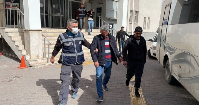 Kayseri'de çeşitli suçlardan aranan 13'ü firari hükümlü 18 kişi yakalandı
