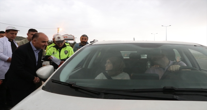 Kayseri Valisi Günaydın, Ankara yolundaki trafik uygulamasına katıldı