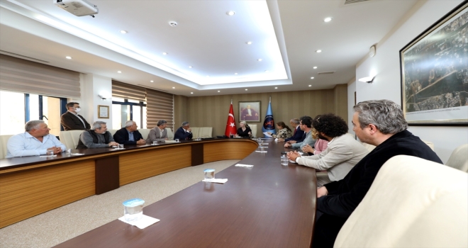 Kemer Belediye Başkanı Topaloğlu, Rektör Özkan'ı ziyaret etti 