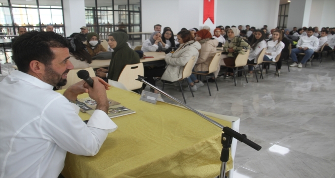 Mevlevi mutfağını yaşatan şef Ulaş Tekerkaya, Beyşehir'de genç aşçı adaylarıyla buluştu
