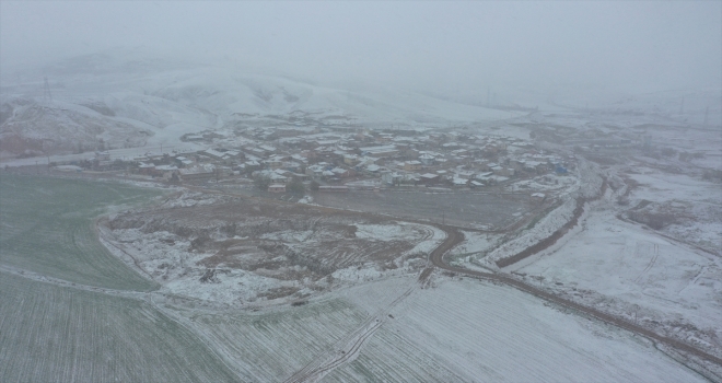 Sivas'a kar yağdı