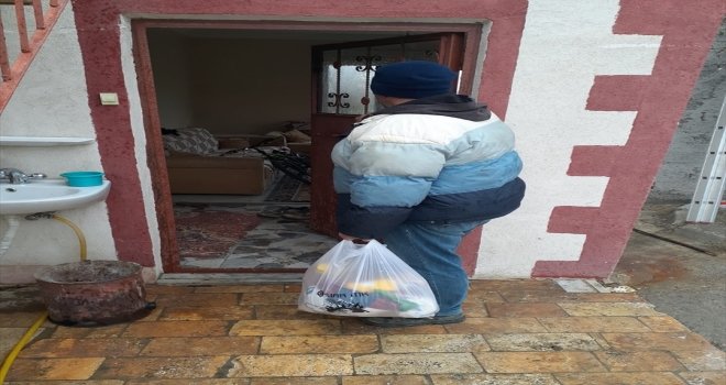 Ulaş Belediyesinden ihtiyaç sahiplerine gıda yardımı