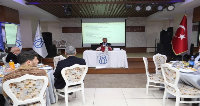 Vali Ayyıldız, Türk Dünyası Vakfı iftar programına katıldı