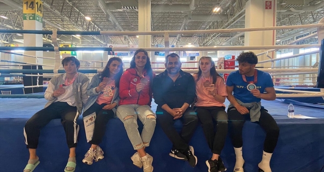 Başkan Palancıoğlu başarılı sporcuları tebrik etti