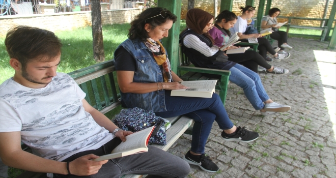 Beyşehir'de kitap okuma etkinliği yapıldı