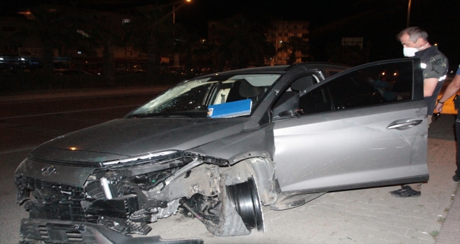 GÜNCELLEME - Antalya'da otomobille çarpışan motosikletin sürücüsü öldü