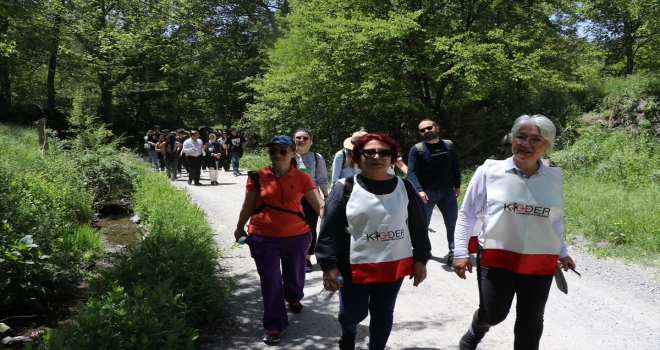 Kayseri'de gönüllüler Koramaz Vadisi'nde çevre temizliği yaptı