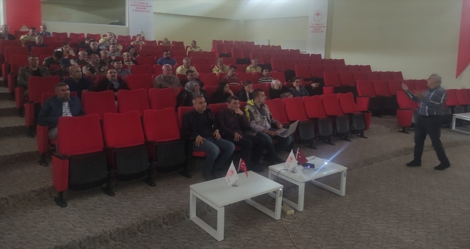 Kırşehir'de orman çalışanlarına iş sağlığı ve güvenliği eğitimi verildi