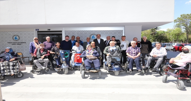 Konya Büyükşehir Belediye Başkanı Altay, Engelliler Haftası'nı kutladı