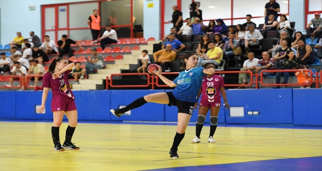 Konyaaltı Belediyespor, konuk ettiği Tekirdağ Spor'u 35-29 yendi