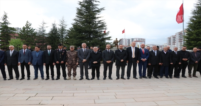 Niğde'de bayram arifesinde şehit kabirleri ziyaret edildi