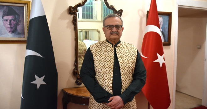 Pakistan'ın Ankara Büyükelçisi Gazi: 