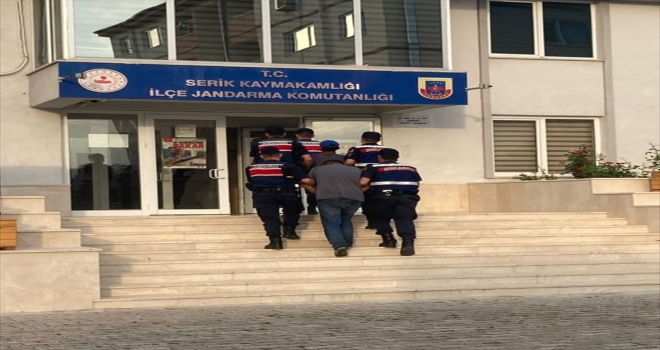 Serik'te 2 hırsızlık şüphelisi yakalandı