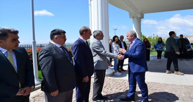 Vali Akın, Kırşehir'e veda etti