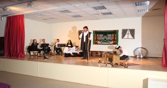 Yunak'ta şiir dinletisi düzenlendi