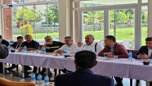 AK Parti temsilcileri Hüyük, Derebucak ve Derbent'te çiftçilerin sorunlarını dinledi