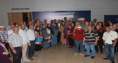 AK Parti Teşkilat Akademisi Mahalle Eğitim Programı devam ediyor 